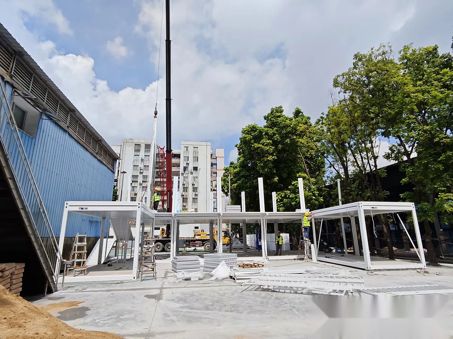 Ground-floor frame